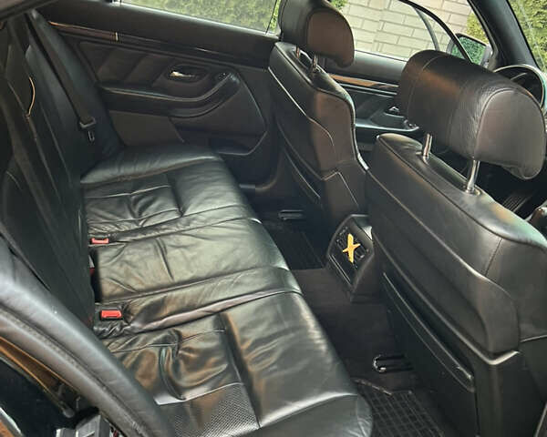 Черный БМВ 5 Серия, объемом двигателя 3 л и пробегом 322 тыс. км за 9400 $, фото 16 на Automoto.ua