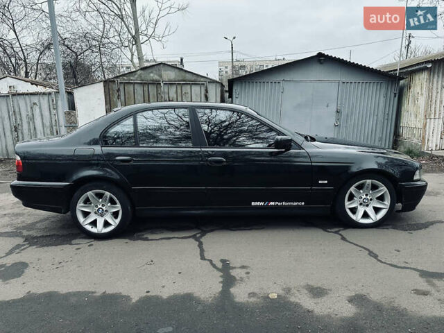 Чорний БМВ 5 Серія, об'ємом двигуна 3 л та пробігом 500 тис. км за 6000 $, фото 9 на Automoto.ua