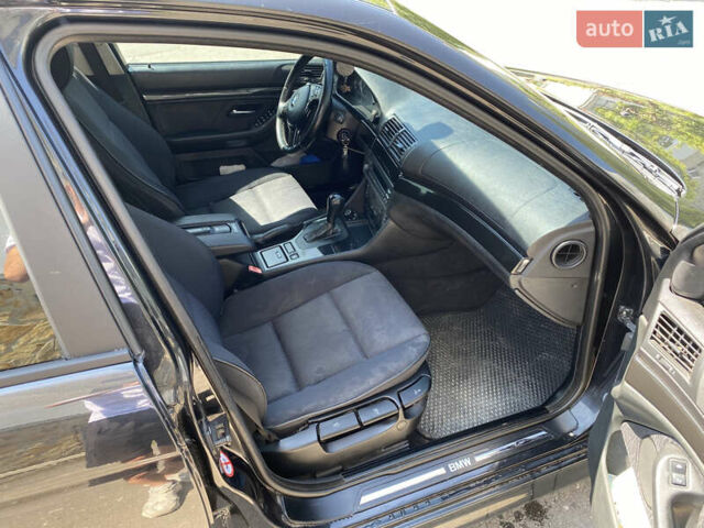 Черный БМВ 5 Серия, объемом двигателя 2.9 л и пробегом 340 тыс. км за 5900 $, фото 8 на Automoto.ua