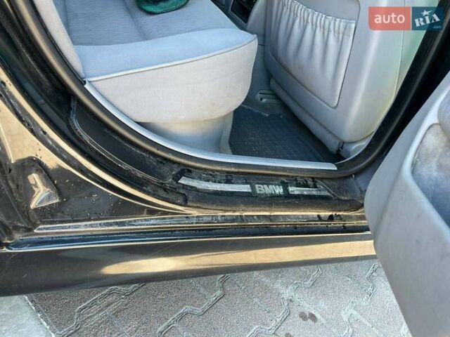 Чорний БМВ 5 Серія, об'ємом двигуна 2.5 л та пробігом 397 тис. км за 5300 $, фото 33 на Automoto.ua