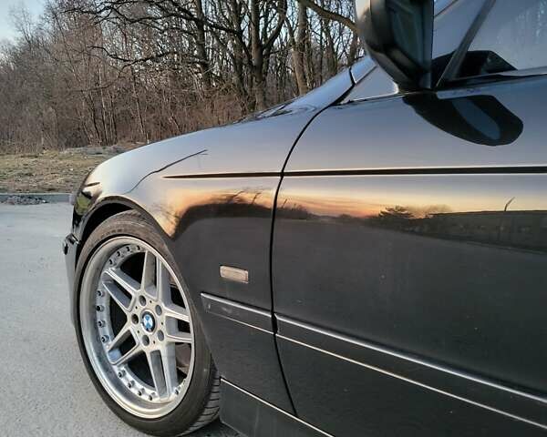 Черный БМВ 5 Серия, объемом двигателя 4.4 л и пробегом 650 тыс. км за 7000 $, фото 21 на Automoto.ua