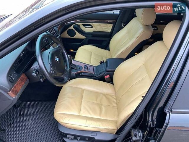 Чорний БМВ 5 Серія, об'ємом двигуна 2.93 л та пробігом 251 тис. км за 12000 $, фото 15 на Automoto.ua