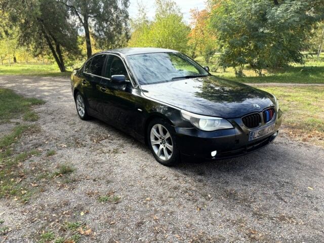 Черный БМВ 5 Серия, объемом двигателя 3 л и пробегом 500 тыс. км за 3350 $, фото 1 на Automoto.ua