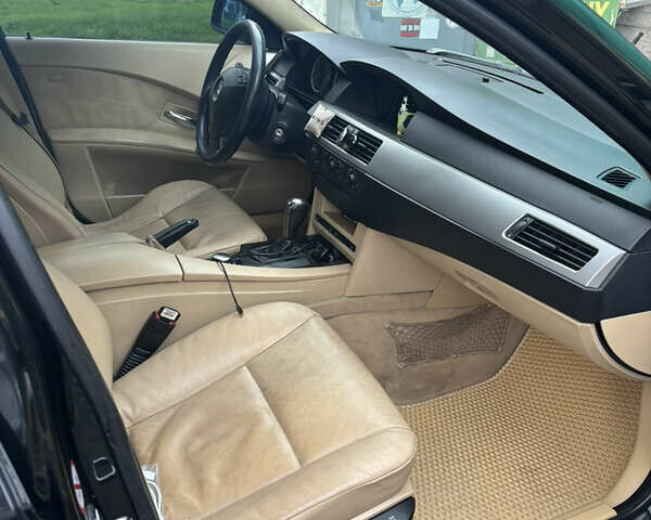 Чорний БМВ 5 Серія, об'ємом двигуна 3 л та пробігом 413 тис. км за 4300 $, фото 5 на Automoto.ua