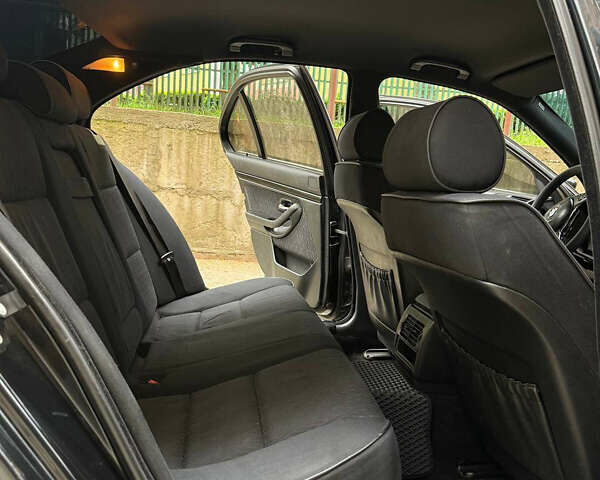 Черный БМВ 5 Серия, объемом двигателя 3 л и пробегом 454 тыс. км за 6999 $, фото 9 на Automoto.ua