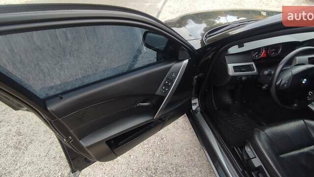 Черный БМВ 5 Серия, объемом двигателя 2.93 л и пробегом 365 тыс. км за 8900 $, фото 13 на Automoto.ua