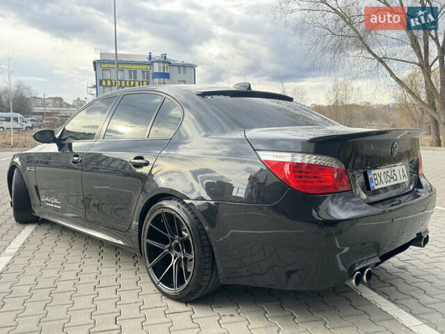 Черный БМВ 5 Серия, объемом двигателя 4.4 л и пробегом 372 тыс. км за 9350 $, фото 26 на Automoto.ua