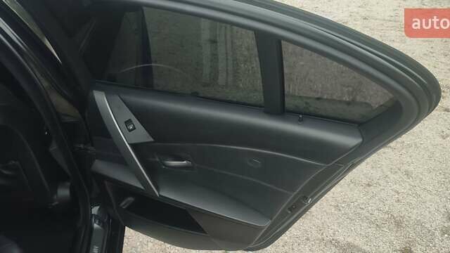 Черный БМВ 5 Серия, объемом двигателя 2.93 л и пробегом 365 тыс. км за 8900 $, фото 9 на Automoto.ua