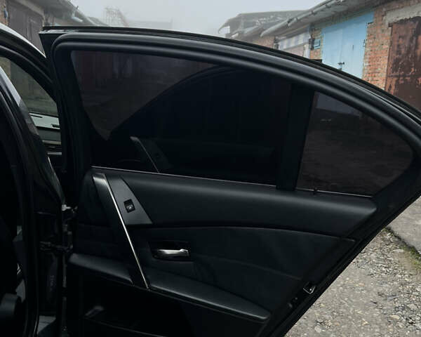 Чорний БМВ 5 Серія, об'ємом двигуна 3 л та пробігом 370 тис. км за 8300 $, фото 27 на Automoto.ua