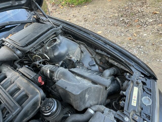 Черный БМВ 5 Серия, объемом двигателя 2.2 л и пробегом 455 тыс. км за 3999 $, фото 18 на Automoto.ua