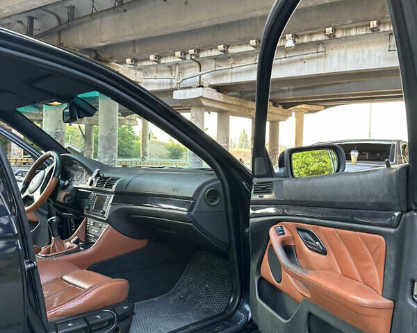 Чорний БМВ 5 Серія, об'ємом двигуна 3 л та пробігом 455 тис. км за 5200 $, фото 10 на Automoto.ua