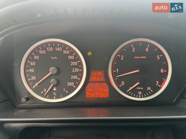 Черный БМВ 5 Серия, объемом двигателя 4.4 л и пробегом 372 тыс. км за 9350 $, фото 53 на Automoto.ua