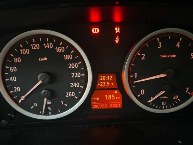 Черный БМВ 5 Серия, объемом двигателя 2 л и пробегом 290 тыс. км за 4477 $, фото 5 на Automoto.ua