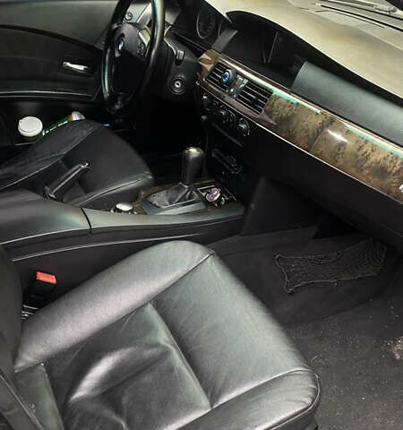 Черный БМВ 5 Серия, объемом двигателя 3 л и пробегом 370 тыс. км за 7500 $, фото 3 на Automoto.ua