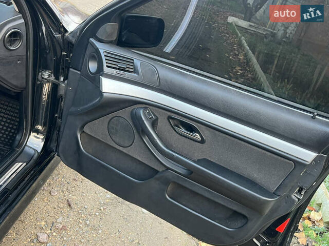 Черный БМВ 5 Серия, объемом двигателя 2.17 л и пробегом 455 тыс. км за 3999 $, фото 32 на Automoto.ua