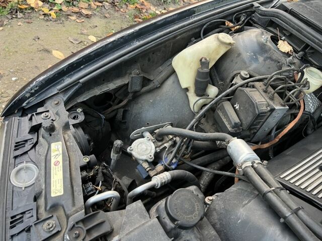 Черный БМВ 5 Серия, объемом двигателя 2.2 л и пробегом 455 тыс. км за 3999 $, фото 19 на Automoto.ua