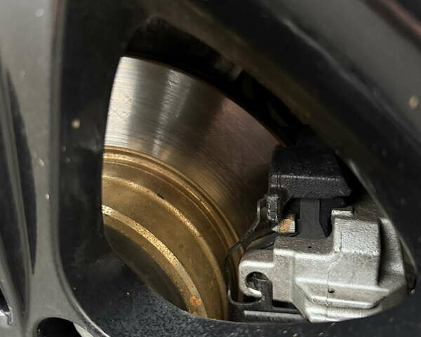 Чорний БМВ 5 Серія, об'ємом двигуна 2 л та пробігом 470 тис. км за 6900 $, фото 22 на Automoto.ua