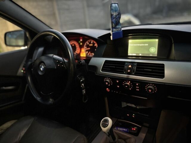 Чорний БМВ 5 Серія, об'ємом двигуна 3 л та пробігом 500 тис. км за 3100 $, фото 16 на Automoto.ua