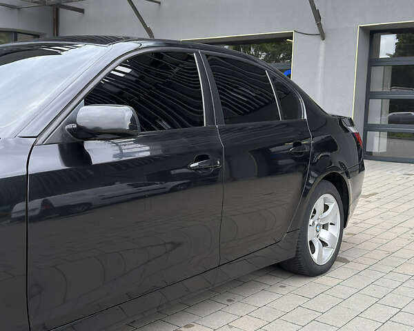 Черный БМВ 5 Серия, объемом двигателя 2.2 л и пробегом 267 тыс. км за 7700 $, фото 10 на Automoto.ua