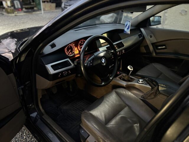 Чорний БМВ 5 Серія, об'ємом двигуна 3 л та пробігом 500 тис. км за 3100 $, фото 23 на Automoto.ua