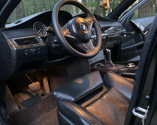 Черный БМВ 5 Серия, объемом двигателя 3 л и пробегом 269 тыс. км за 10300 $, фото 6 на Automoto.ua