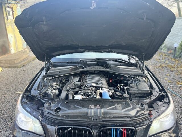 Чорний БМВ 5 Серія, об'ємом двигуна 3 л та пробігом 500 тис. км за 3100 $, фото 14 на Automoto.ua