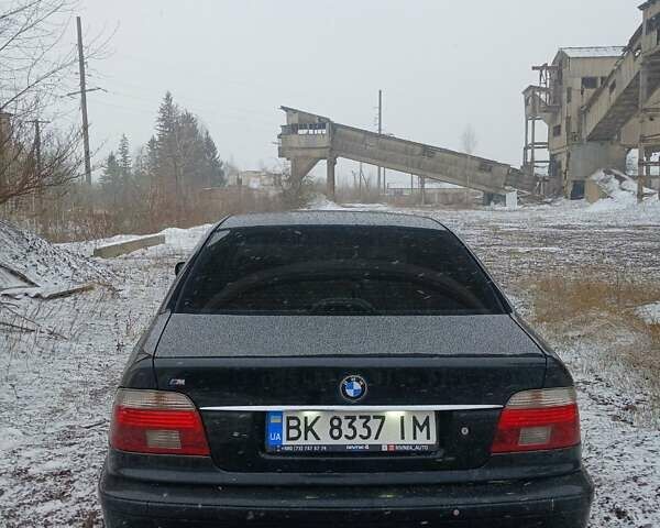 Черный БМВ 5 Серия, объемом двигателя 2.5 л и пробегом 349 тыс. км за 5900 $, фото 5 на Automoto.ua
