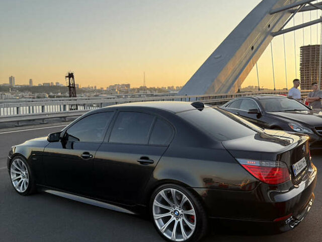 Черный БМВ 5 Серия, объемом двигателя 2.98 л и пробегом 403 тыс. км за 14999 $, фото 1 на Automoto.ua