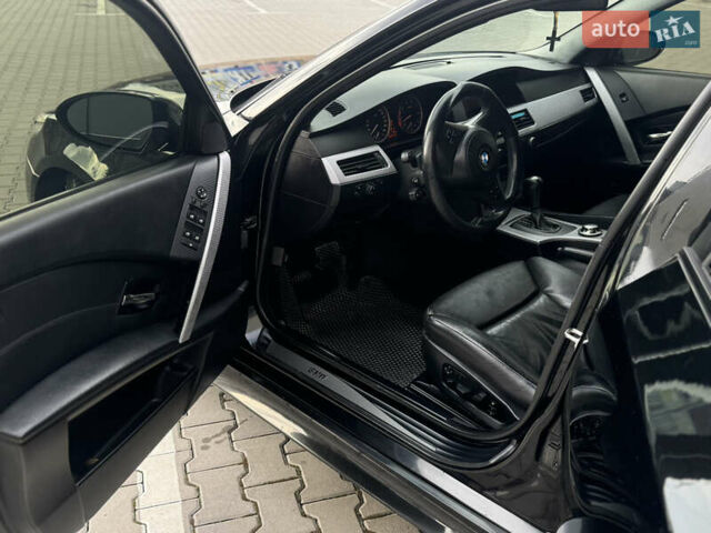 Черный БМВ 5 Серия, объемом двигателя 4.4 л и пробегом 372 тыс. км за 9350 $, фото 45 на Automoto.ua