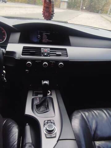 Черный БМВ 5 Серия, объемом двигателя 2.99 л и пробегом 365 тыс. км за 9200 $, фото 11 на Automoto.ua