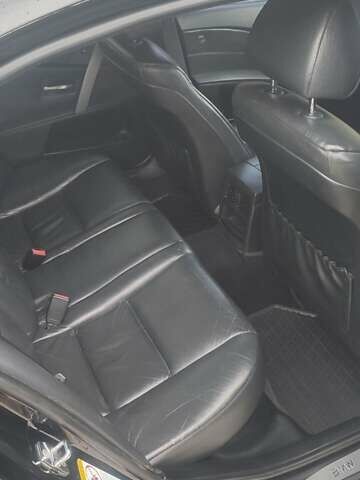 Черный БМВ 5 Серия, объемом двигателя 2.99 л и пробегом 365 тыс. км за 9200 $, фото 5 на Automoto.ua