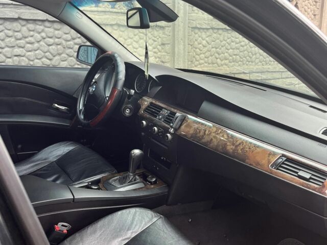 Чорний БМВ 5 Серія, об'ємом двигуна 0 л та пробігом 480 тис. км за 4200 $, фото 7 на Automoto.ua