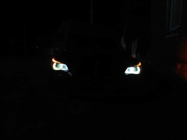 БМВ 5 Серия 2004 в Изюме на Automoto.ua Черный БМВ 5 Серия, объемом двигателя 3 л и пробегом 484 тыс. км за 4300 $, фото 9 на Automoto.ua