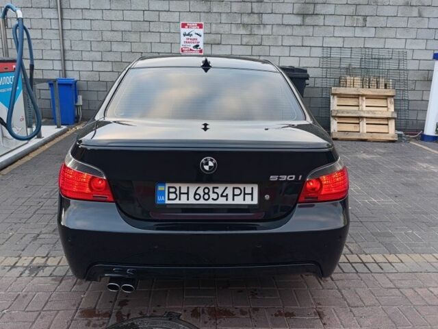 Черный БМВ 5 Серия, объемом двигателя 3 л и пробегом 420 тыс. км за 9700 $, фото 2 на Automoto.ua