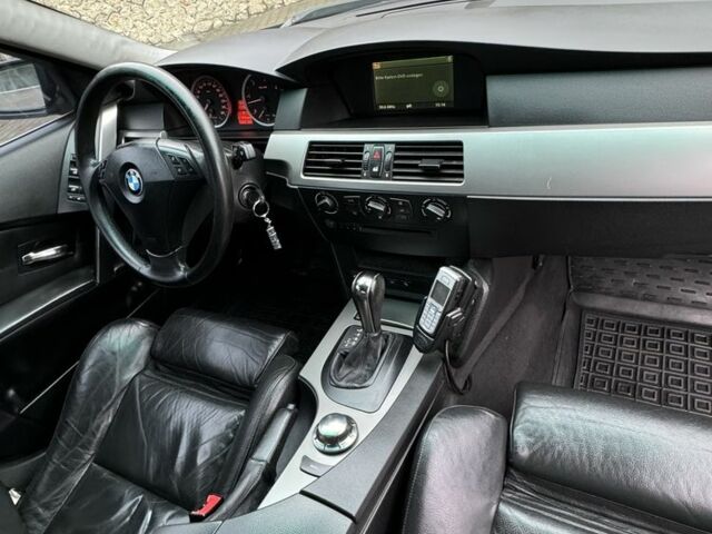 Черный БМВ 5 Серия, объемом двигателя 3 л и пробегом 360 тыс. км за 8700 $, фото 13 на Automoto.ua