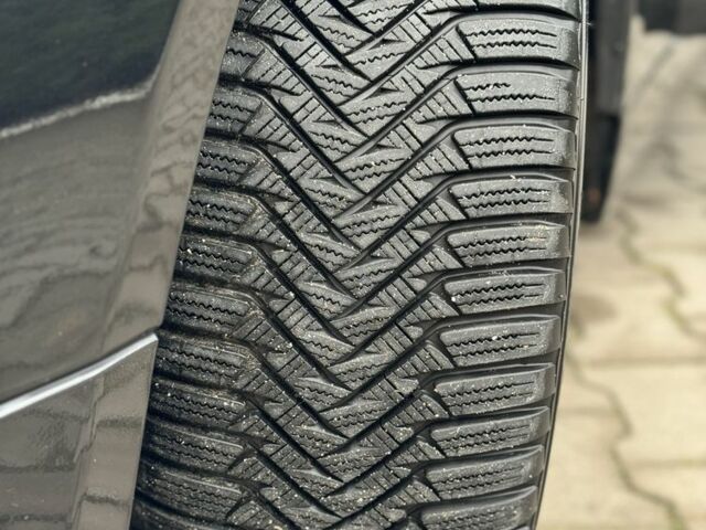 Черный БМВ 5 Серия, объемом двигателя 3 л и пробегом 360 тыс. км за 8700 $, фото 10 на Automoto.ua