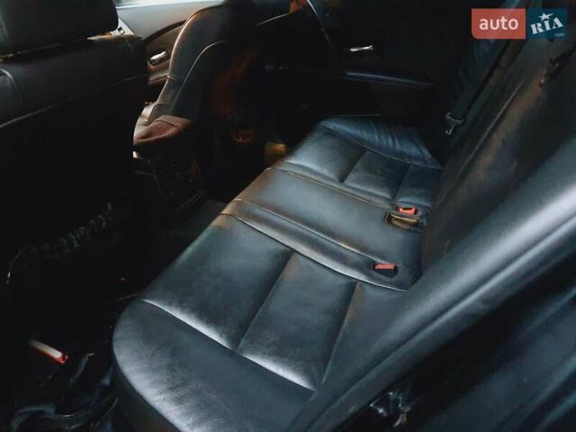 Чорний БМВ 5 Серія, об'ємом двигуна 4.4 л та пробігом 297 тис. км за 7500 $, фото 4 на Automoto.ua