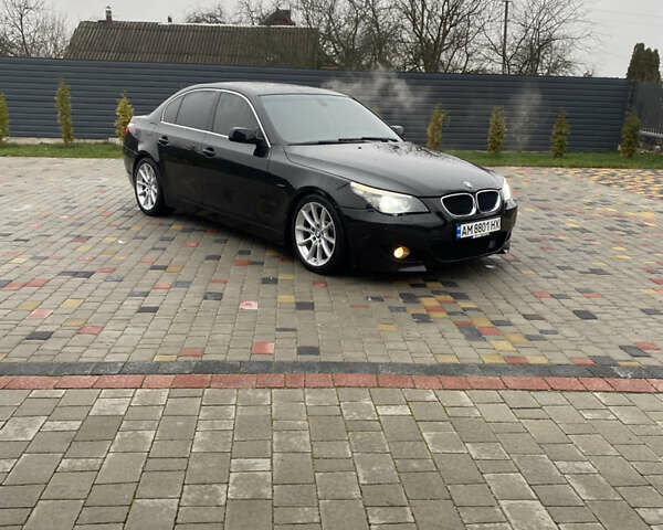 Черный БМВ 5 Серия, объемом двигателя 4.4 л и пробегом 325 тыс. км за 9000 $, фото 6 на Automoto.ua