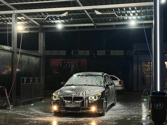 Чорний БМВ 5 Серія, об'ємом двигуна 0 л та пробігом 480 тис. км за 4200 $, фото 5 на Automoto.ua