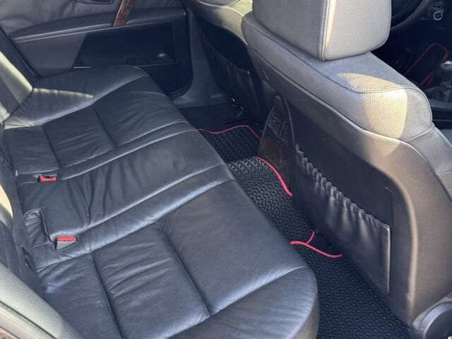 Чорний БМВ 5 Серія, об'ємом двигуна 3 л та пробігом 350 тис. км за 4100 $, фото 16 на Automoto.ua