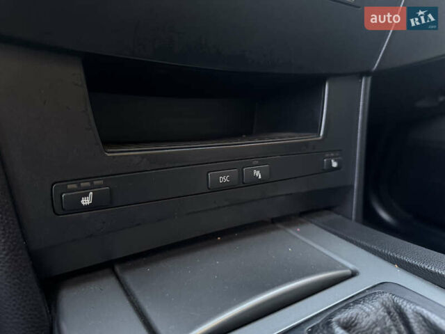 Черный БМВ 5 Серия, объемом двигателя 3 л и пробегом 384 тыс. км за 9500 $, фото 24 на Automoto.ua