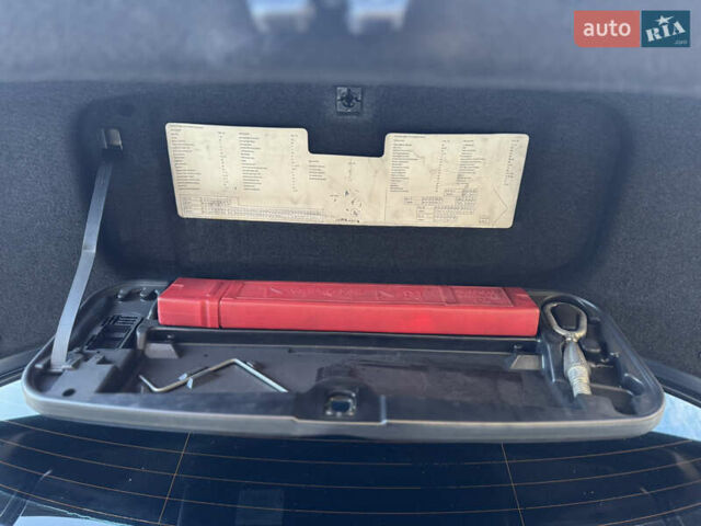 Черный БМВ 5 Серия, объемом двигателя 3 л и пробегом 384 тыс. км за 9500 $, фото 22 на Automoto.ua