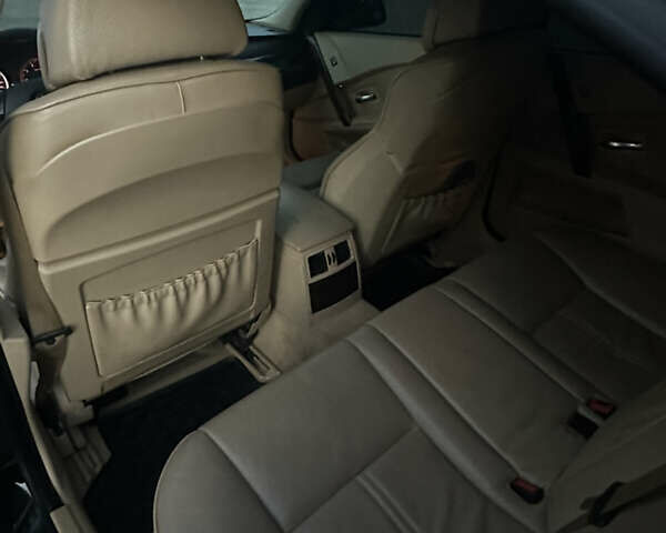 Черный БМВ 5 Серия, объемом двигателя 2.98 л и пробегом 331 тыс. км за 10500 $, фото 6 на Automoto.ua