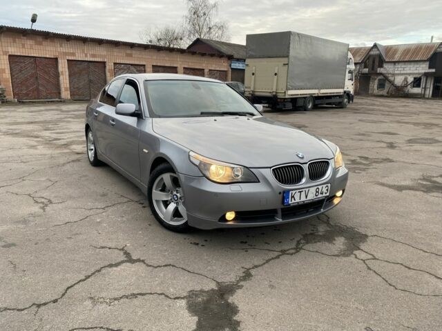 Черный БМВ 5 Серия, объемом двигателя 3 л и пробегом 300 тыс. км за 4499 $, фото 1 на Automoto.ua