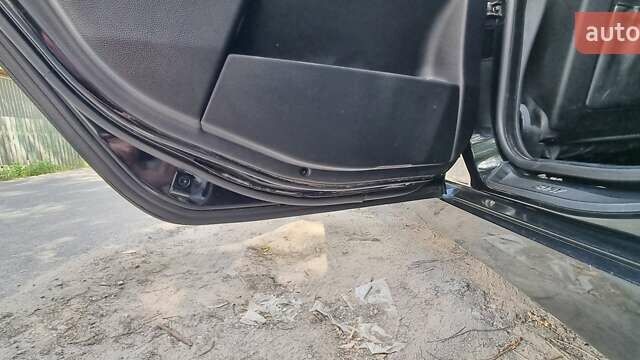 Черный БМВ 5 Серия, объемом двигателя 2.2 л и пробегом 296 тыс. км за 7900 $, фото 21 на Automoto.ua