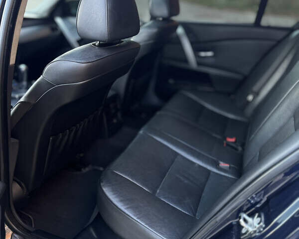 Черный БМВ 5 Серия, объемом двигателя 3 л и пробегом 384 тыс. км за 9500 $, фото 7 на Automoto.ua