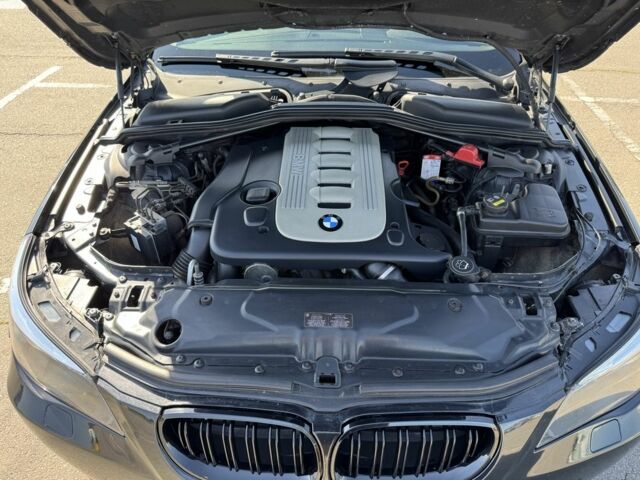 Черный БМВ 5 Серия, объемом двигателя 3 л и пробегом 290 тыс. км за 9000 $, фото 7 на Automoto.ua