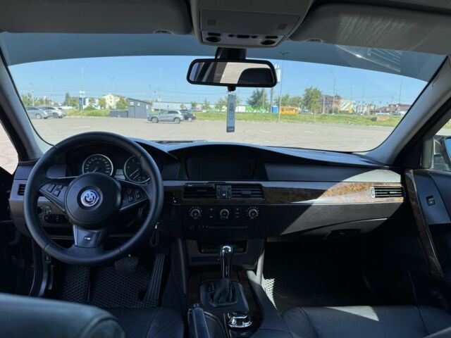 Черный БМВ 5 Серия, объемом двигателя 3 л и пробегом 290 тыс. км за 9000 $, фото 4 на Automoto.ua