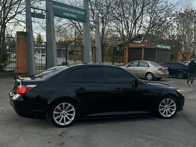 Чорний БМВ 5 Серія, об'ємом двигуна 3 л та пробігом 330 тис. км за 10500 $, фото 1 на Automoto.ua
