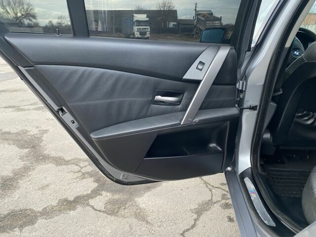 Черный БМВ 5 Серия, объемом двигателя 3 л и пробегом 300 тыс. км за 4499 $, фото 22 на Automoto.ua